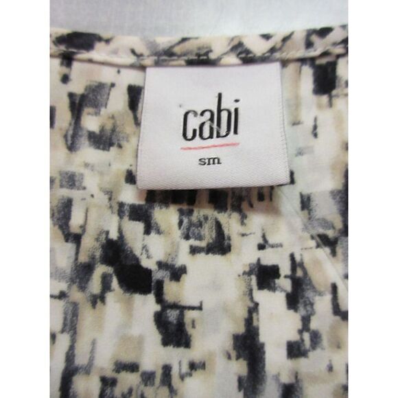 CAbi Shatter print blouse #3094 placket front sz Small - Picture 4 of 5